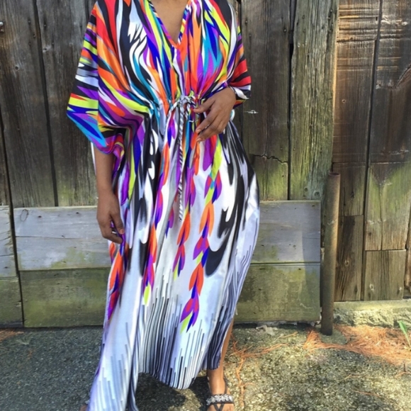 SOLD! Satin long kaftan - Picture 2 of 10